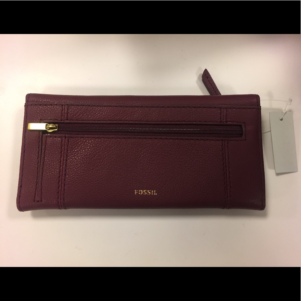 Fossil wallet NWT